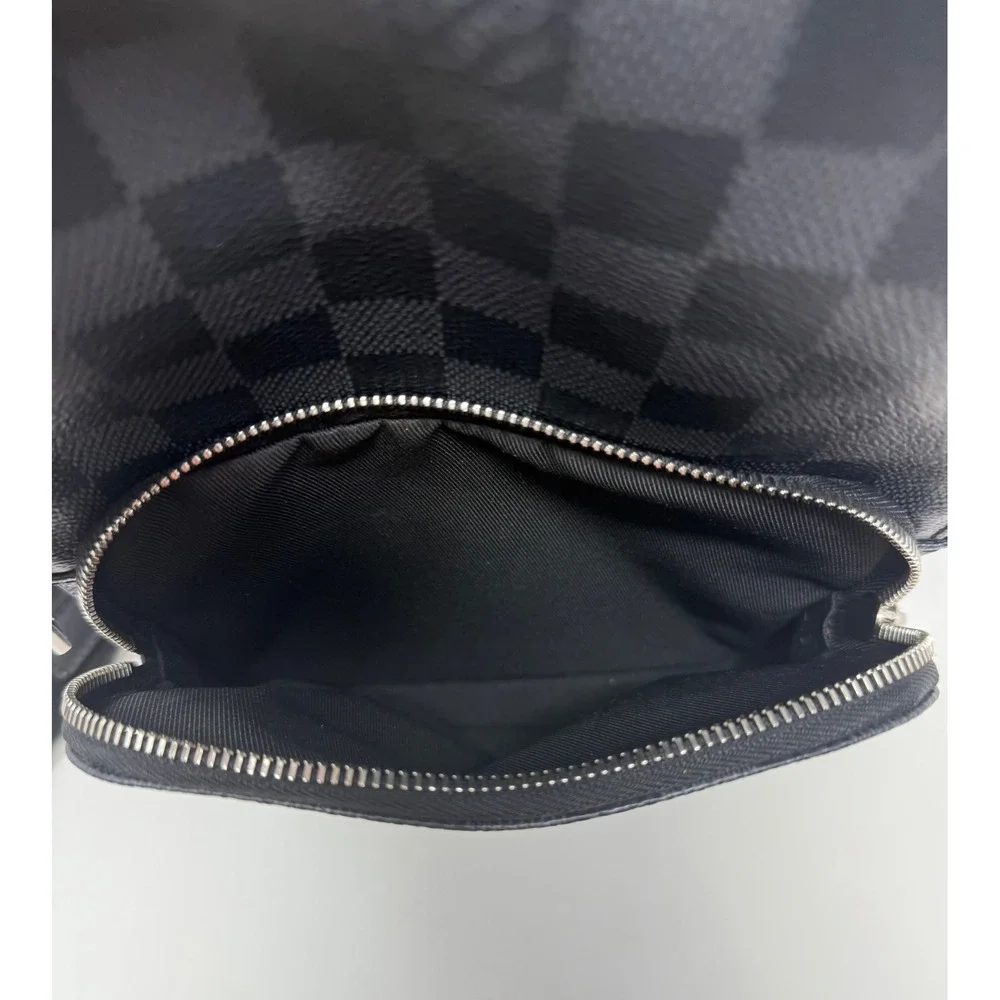 Louis Vuitton Avenue Sling Bag Damier Black Leather